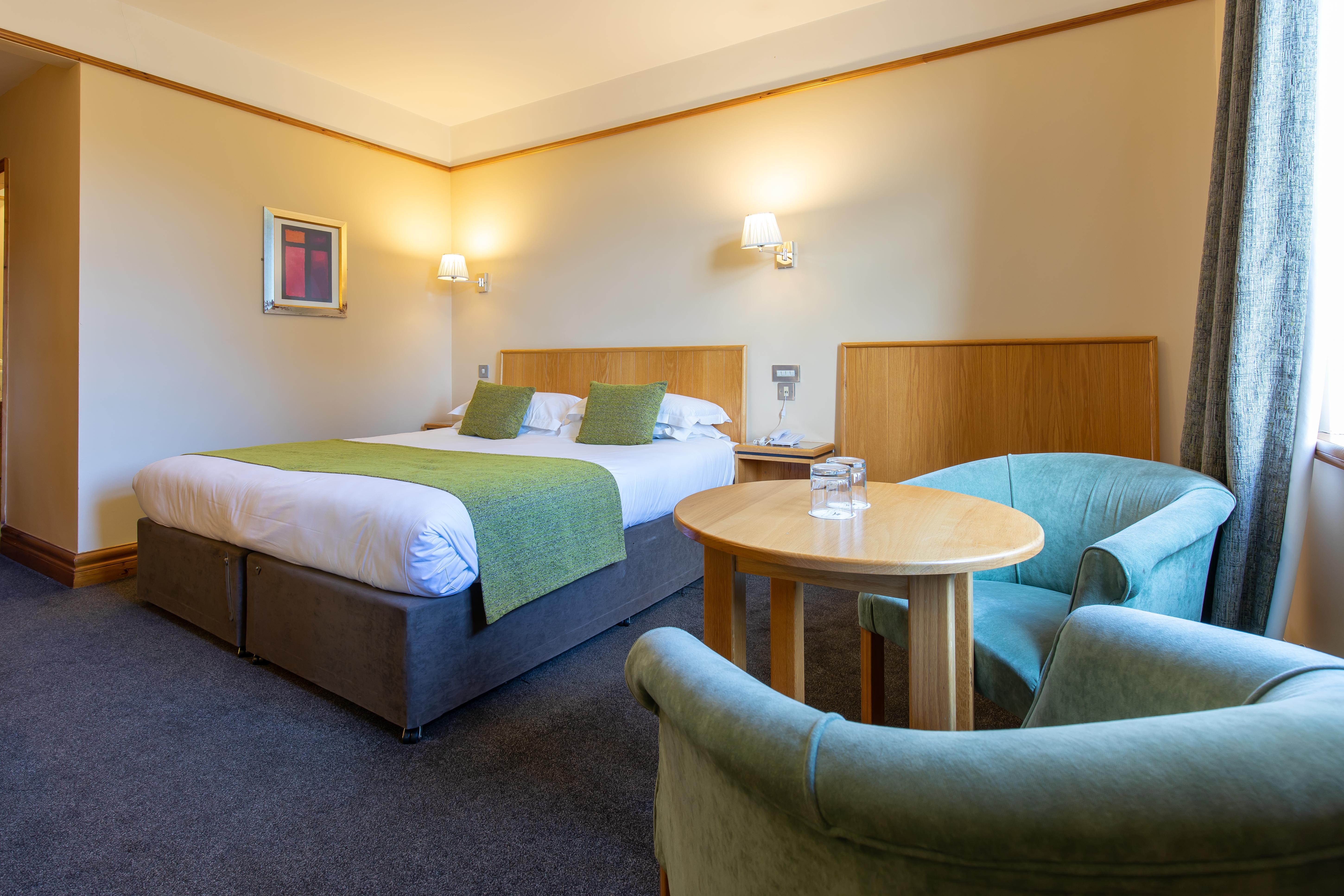 Tullamore Court Hotel Extérieur photo