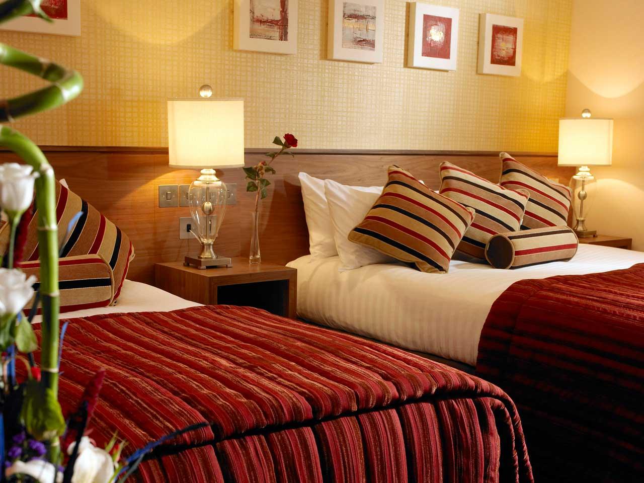 Tullamore Court Hotel Extérieur photo